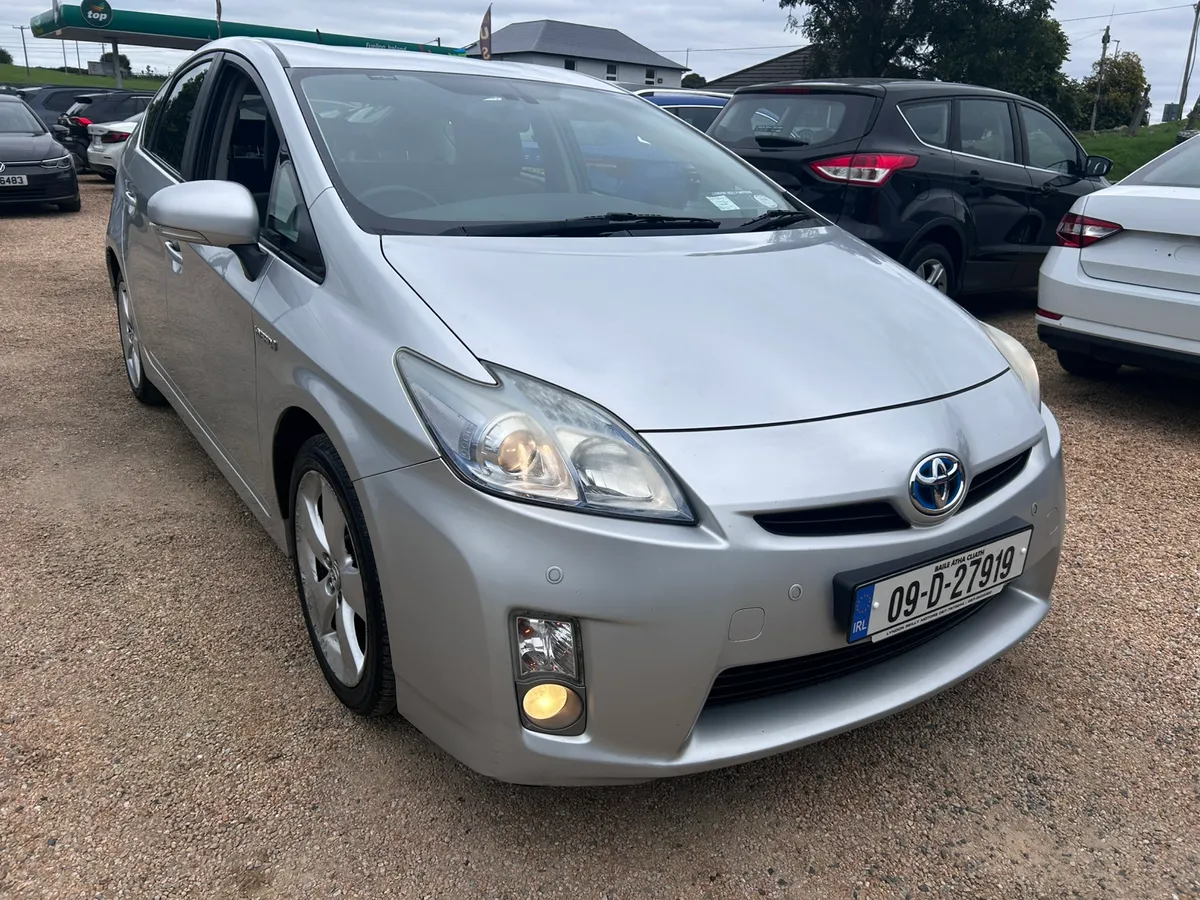 Toyota Prius 1.8 hybrid - Image 1