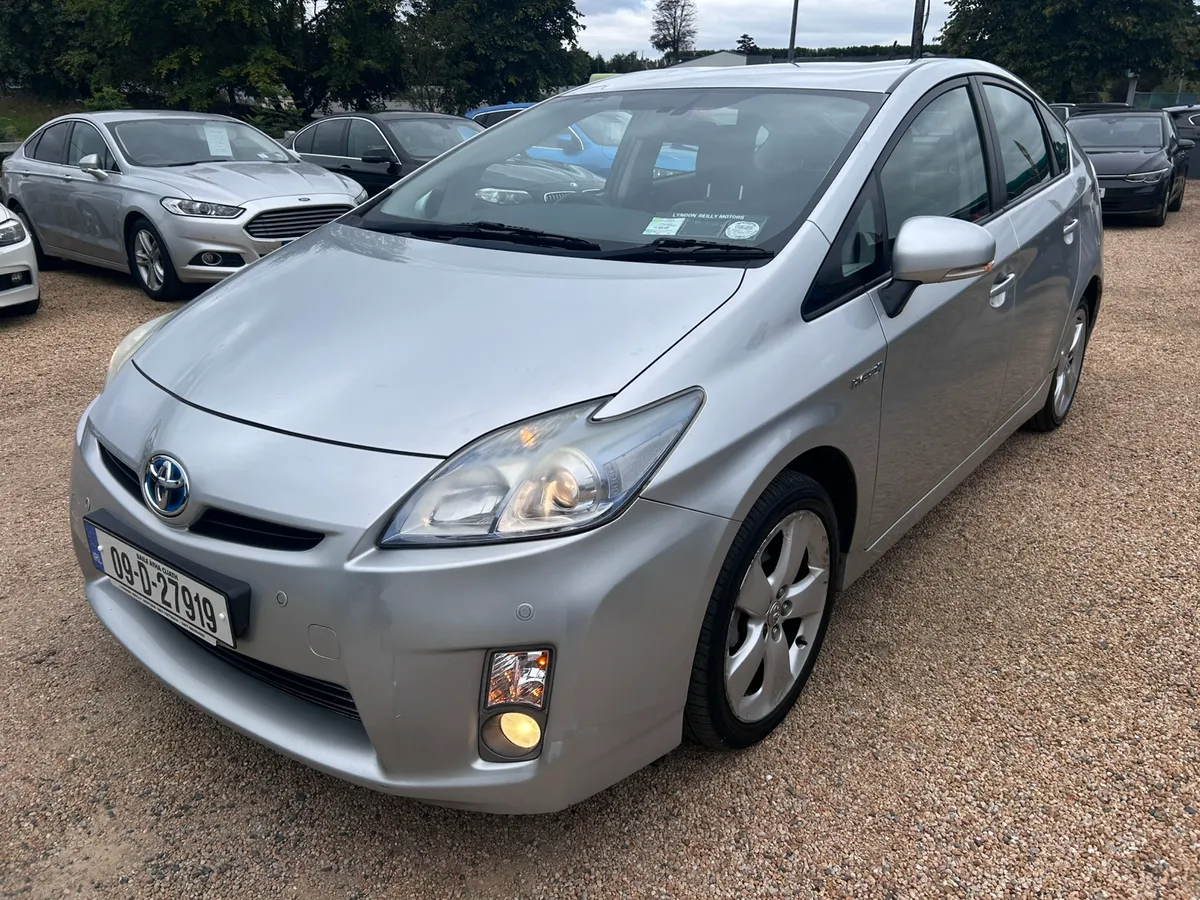 Toyota Prius 1.8 hybrid - Image 3