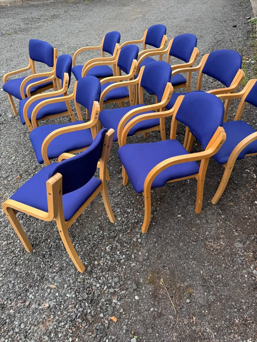 Waiting room chairs - Image 2