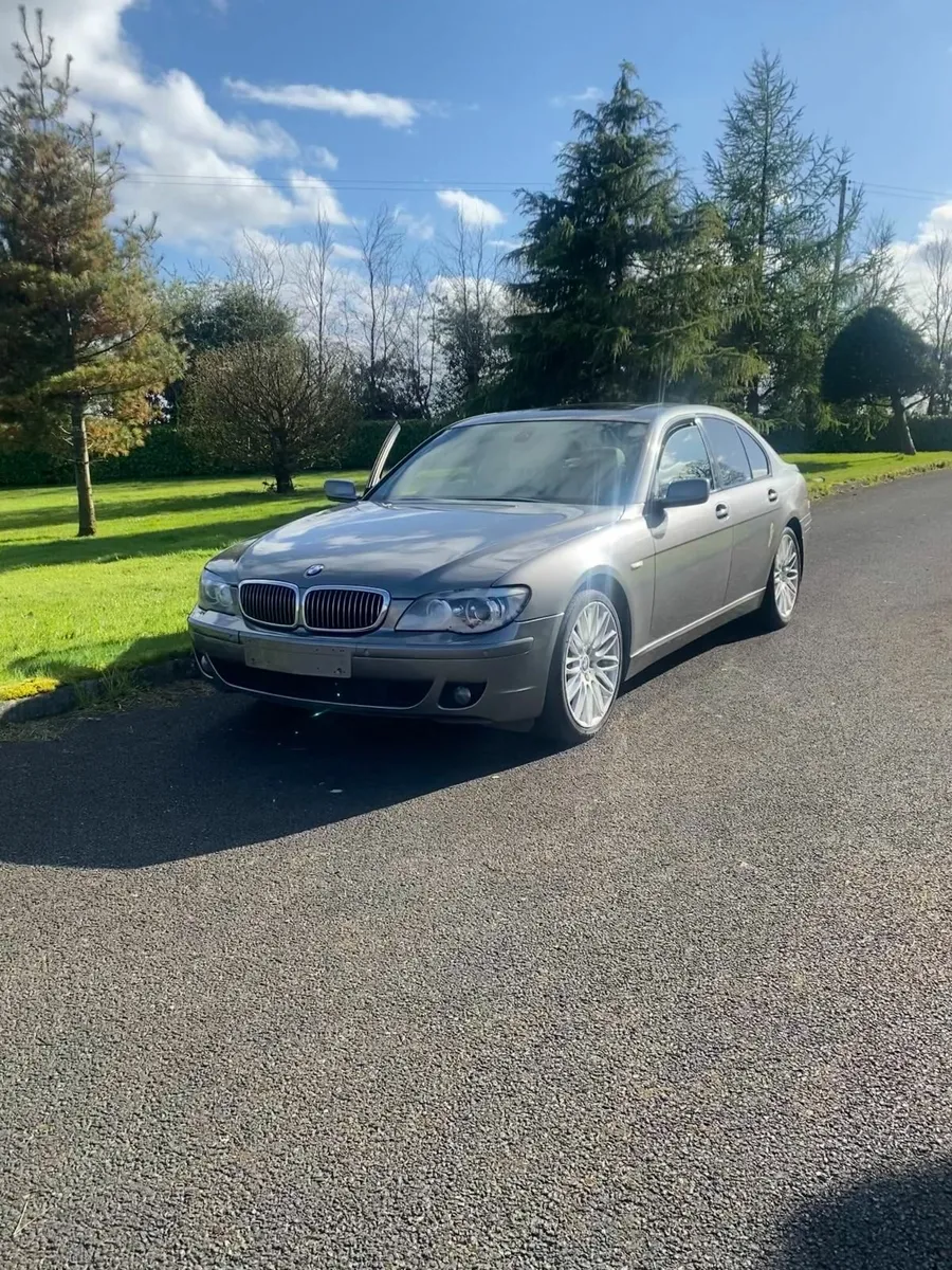 BMW 7-Series 2007 - Image 4
