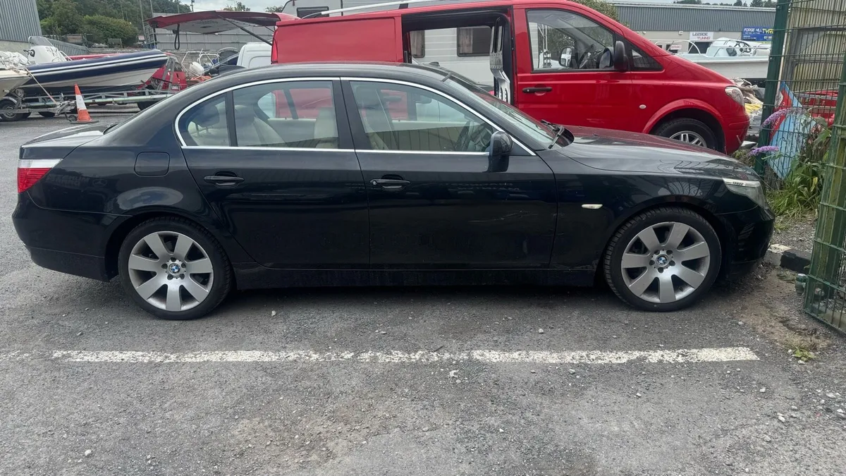 2007 Bmw 5 E60 525 automatic, all parts available. - Image 3