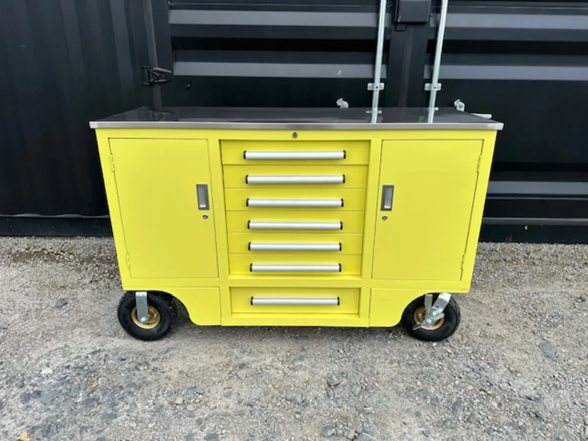 New 4.5ft Workbench on Wheels **Online Auction** - Image 1