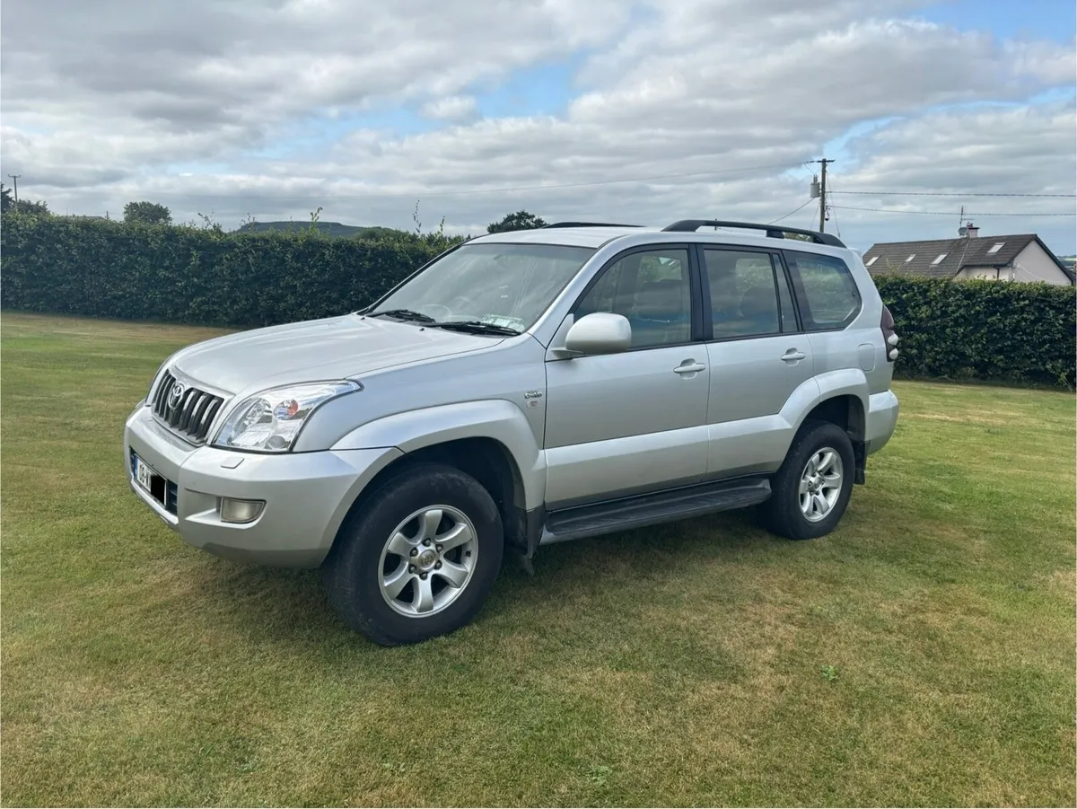 Toyota landcruiser crew cab - Image 2