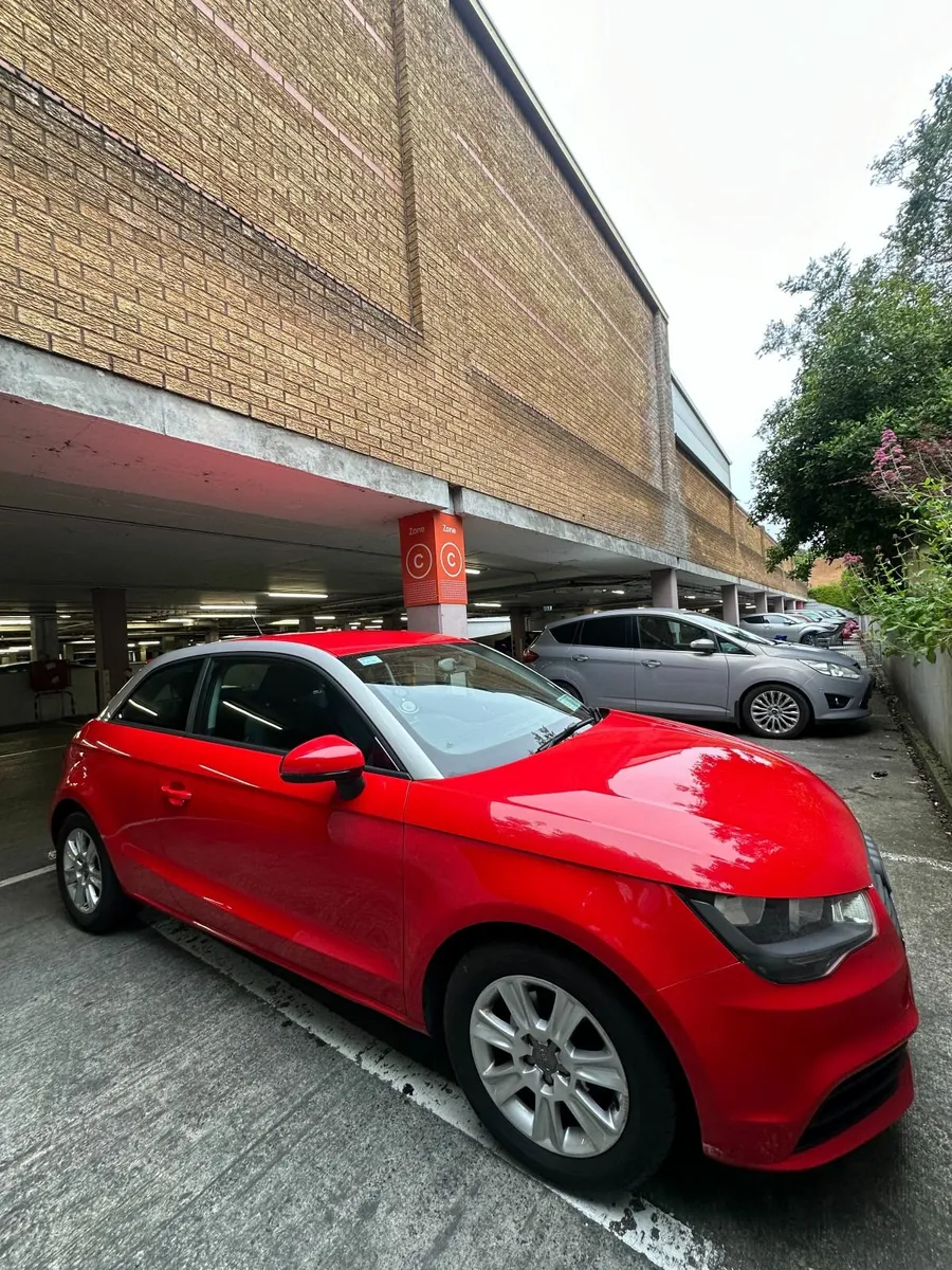 Audi A1 2011 - Image 2