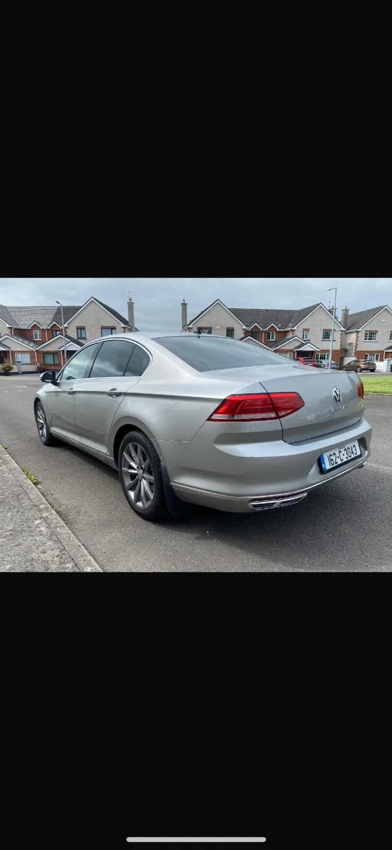 Volkswagen Passat 2016 - Image 1
