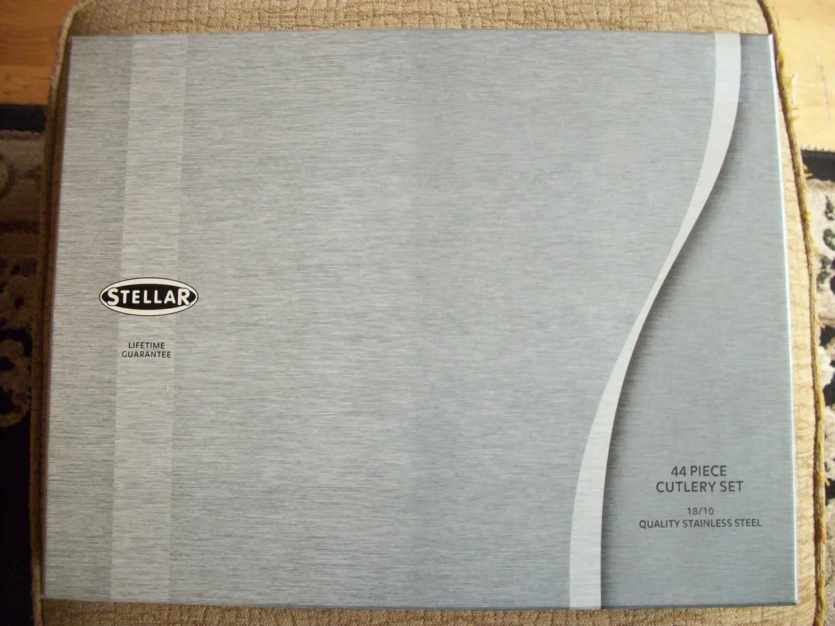 STELLAR  44 piece cutlery set. - Image 2