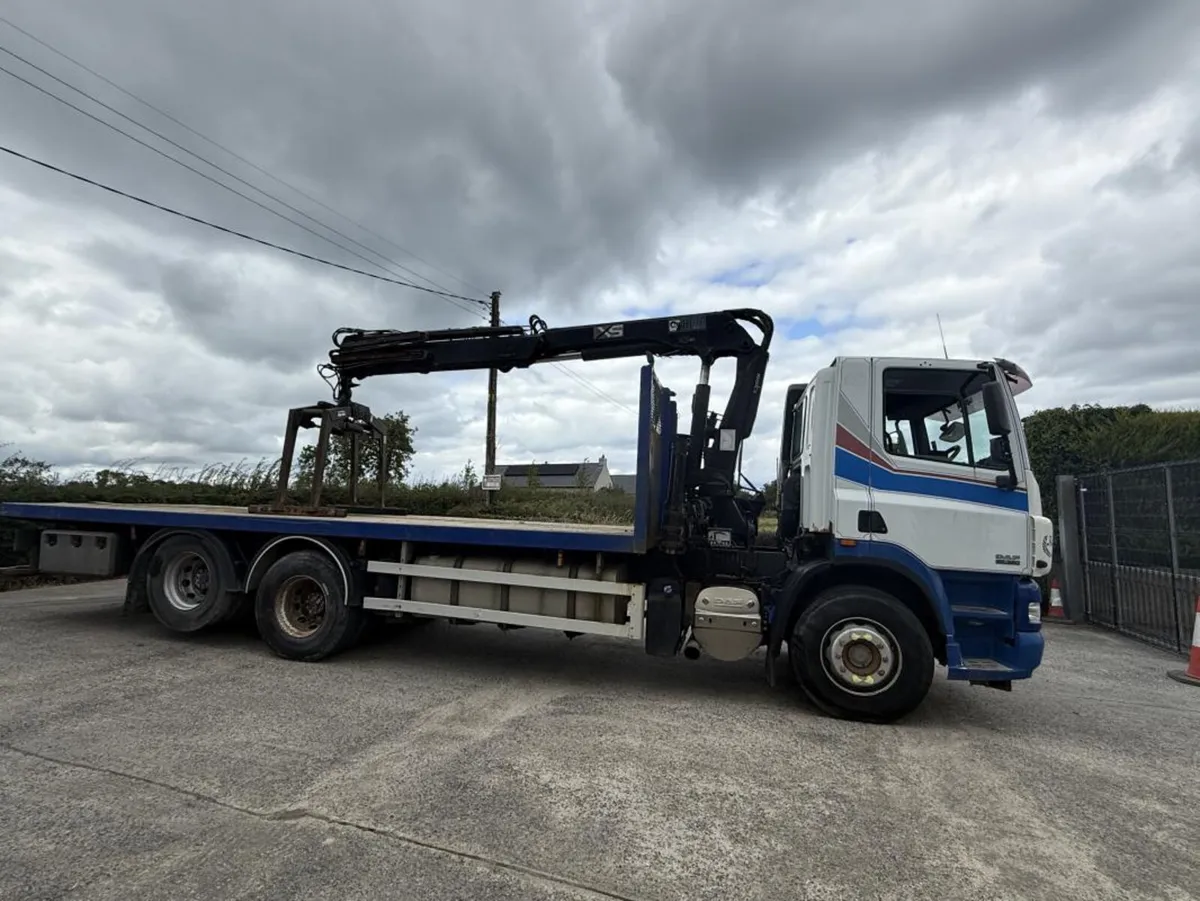 DAF 85CF 360 Crane & Block Grab **Online Auction** - Image 3