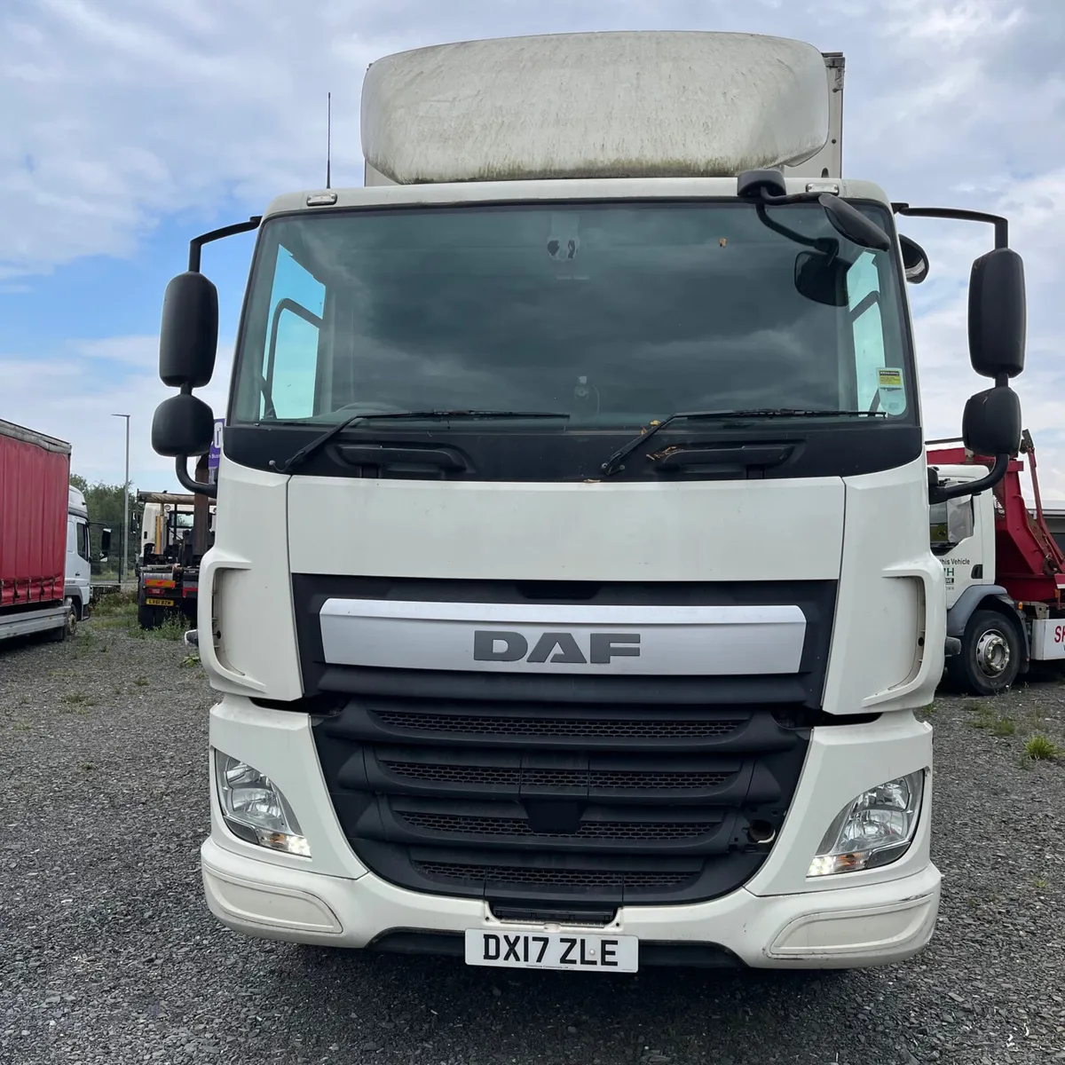 CURTIAN SIDE 18 TON DAF 65 - Image 1