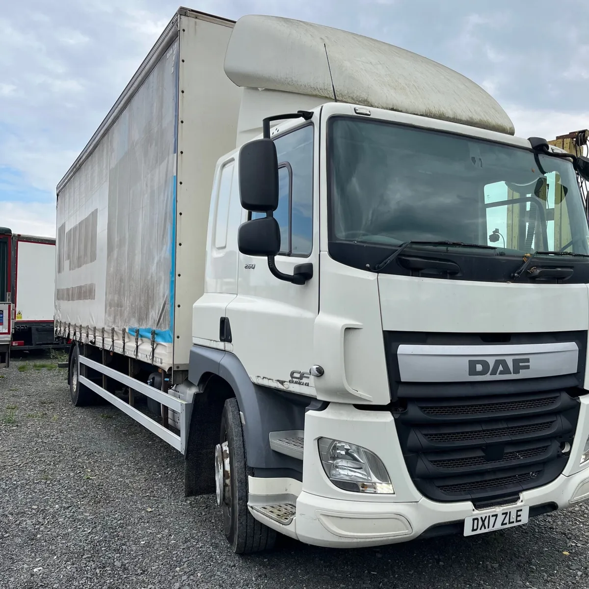 CURTIAN SIDE 18 TON DAF 65 - Image 2
