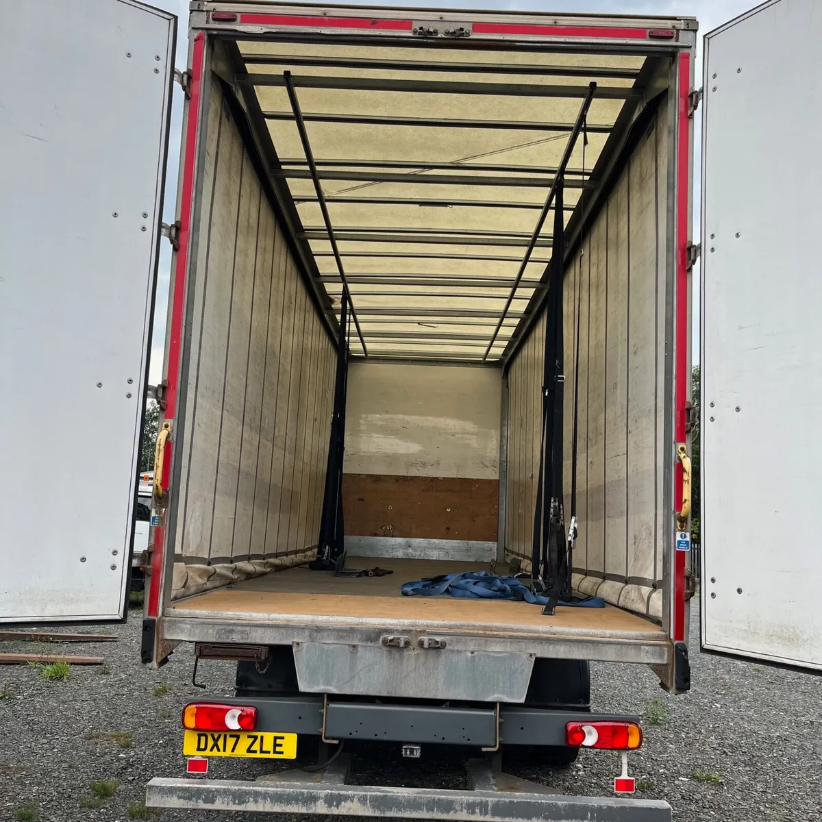 CURTIAN SIDE 18 TON DAF 65 - Image 4