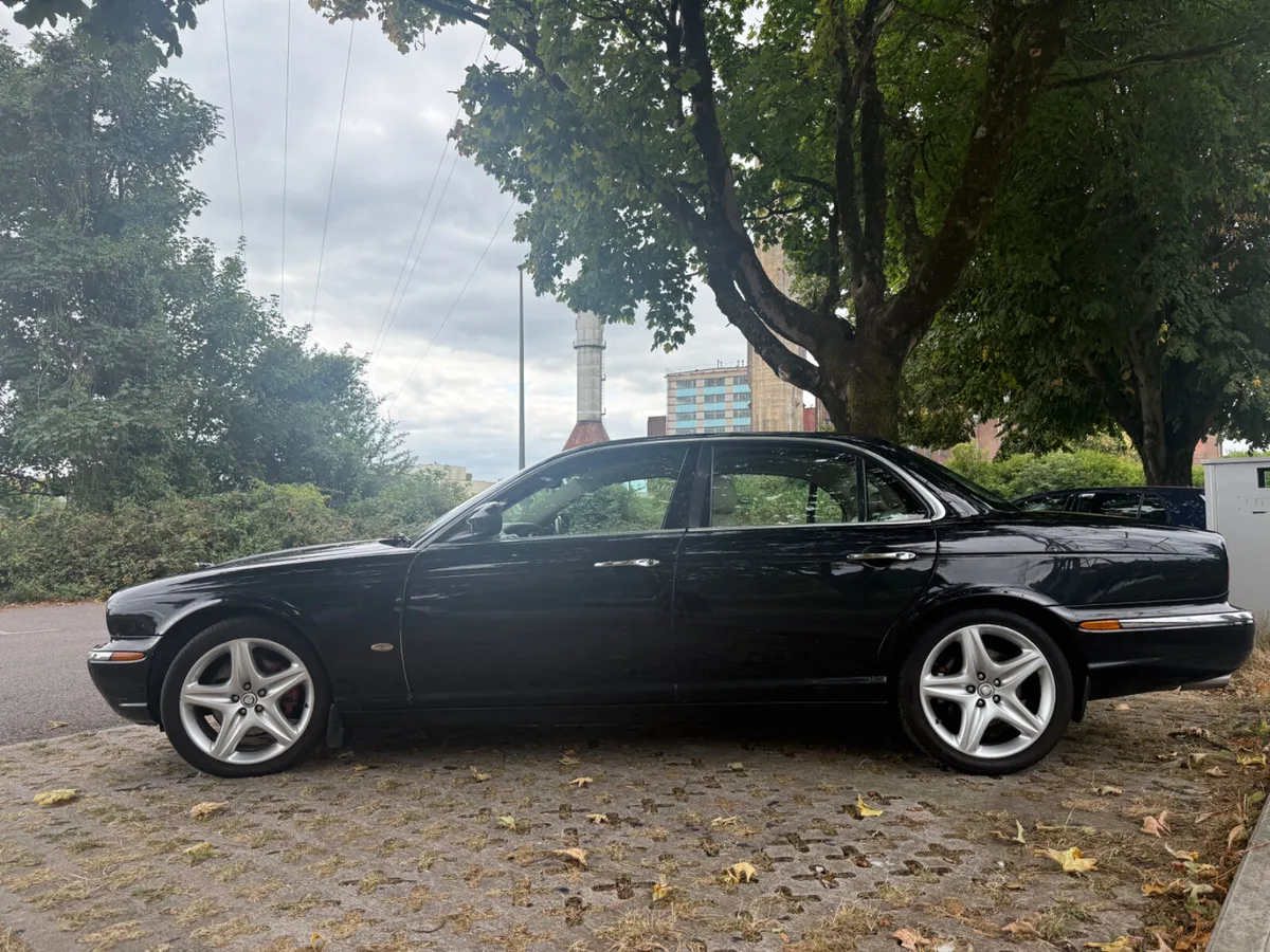 2006 Jaguar XJ Luxury 2.7D - Image 4