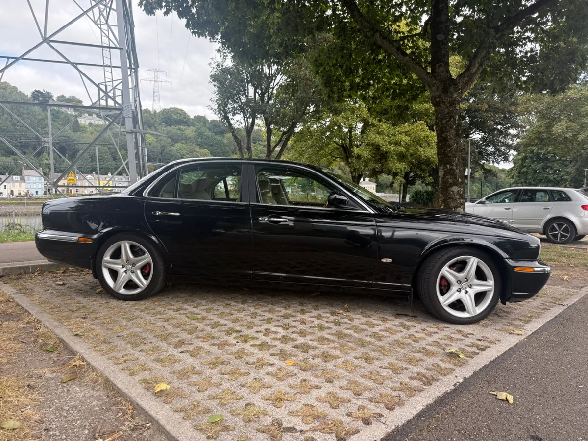2006 Jaguar XJ Luxury 2.7D - Image 2