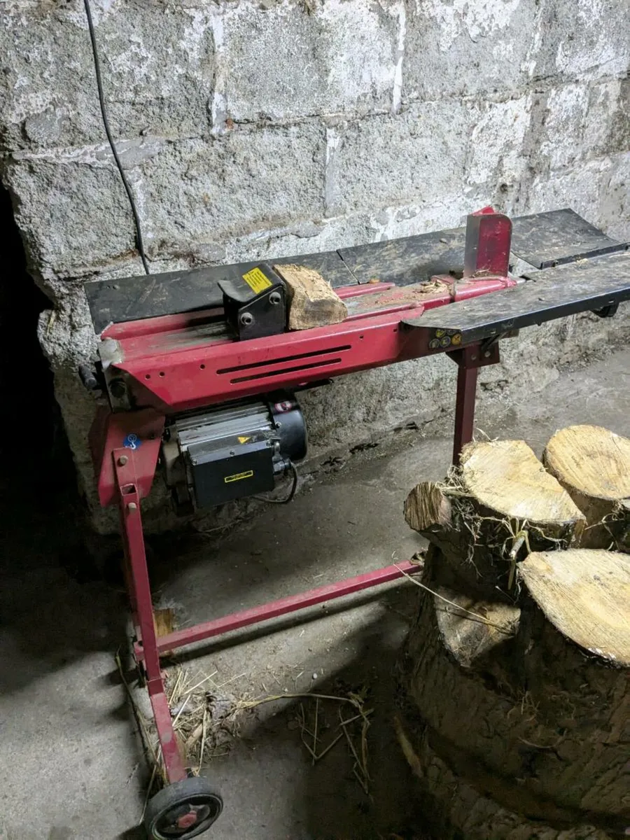 7 ton log splitter - Image 1
