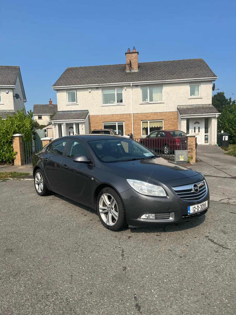 Opel insignia 2012 2.0d 130ps - Image 1