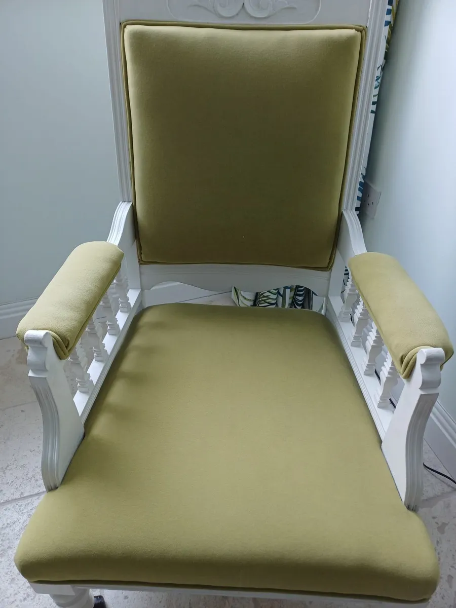Period armchair and footstool - Image 3