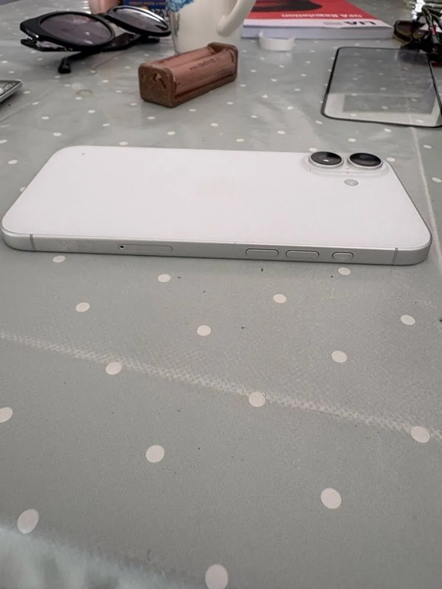iphone 16 plus - Image 3