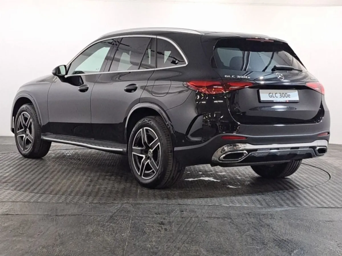 Mercedes-Benz GLC 300 AMG Line E 4matic - Image 4
