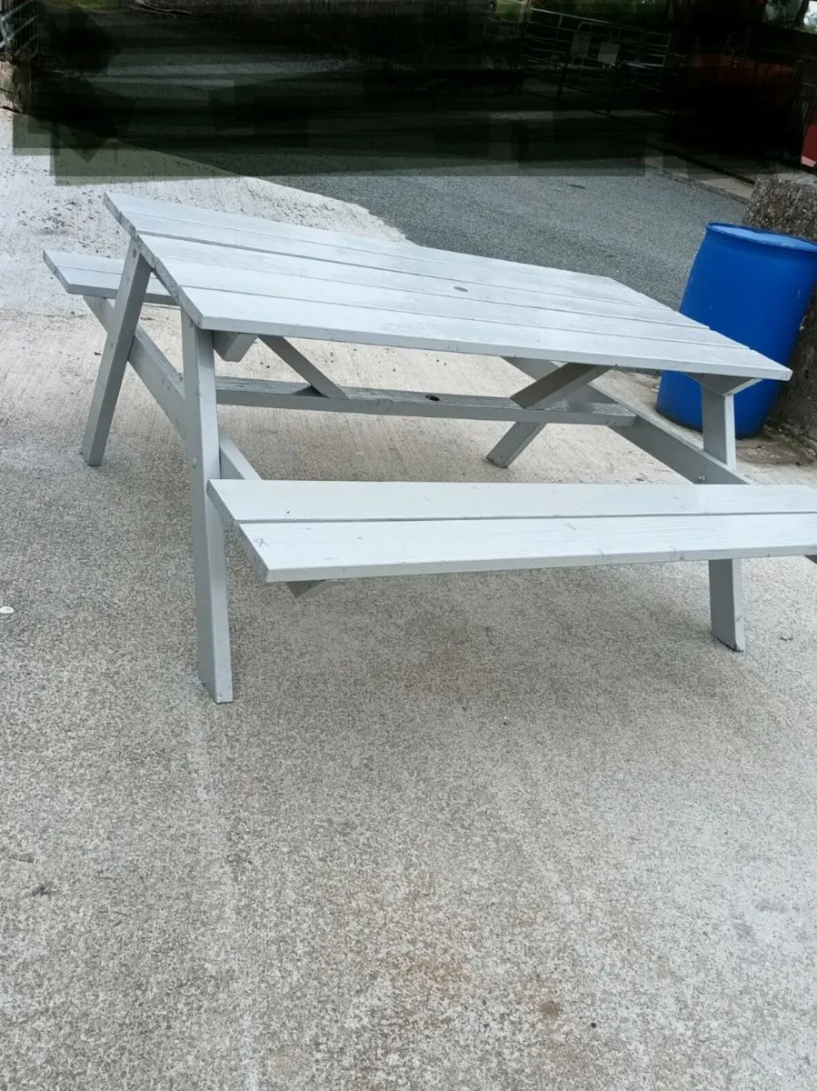 Picnic bench - Image 2