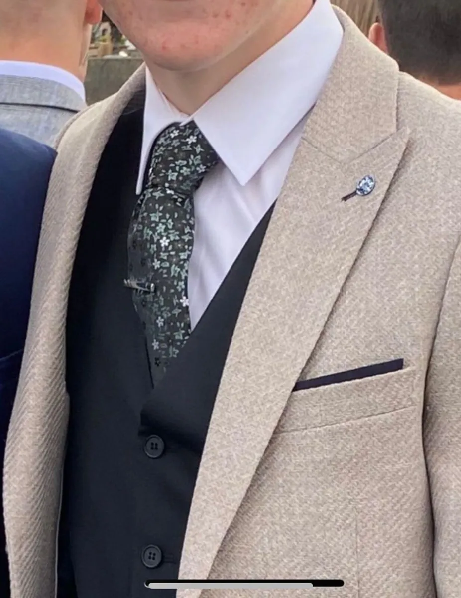 Men’s Slim Fit 3 Piece Suit - Image 3
