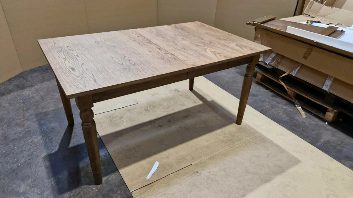 Extending Dining table oak - Image 4
