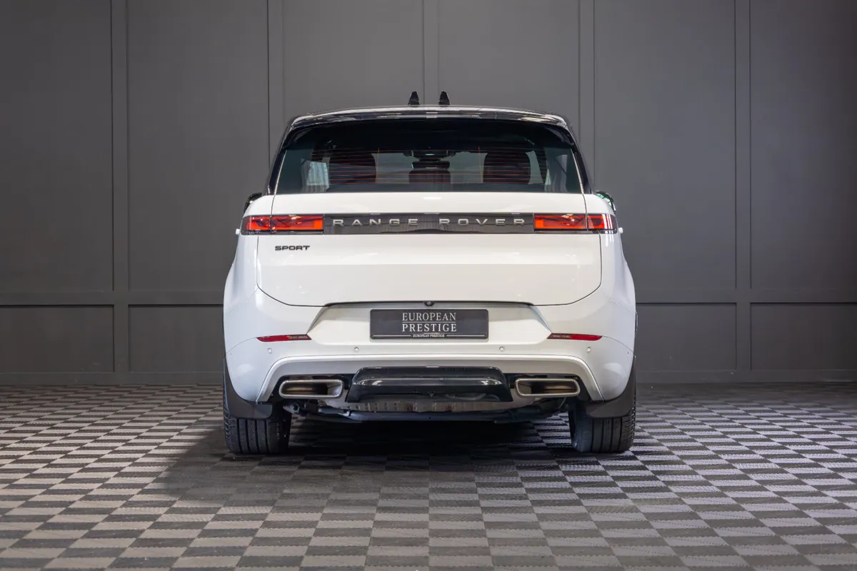 2024 Range Rover Sport P460e Dynamic - Image 4