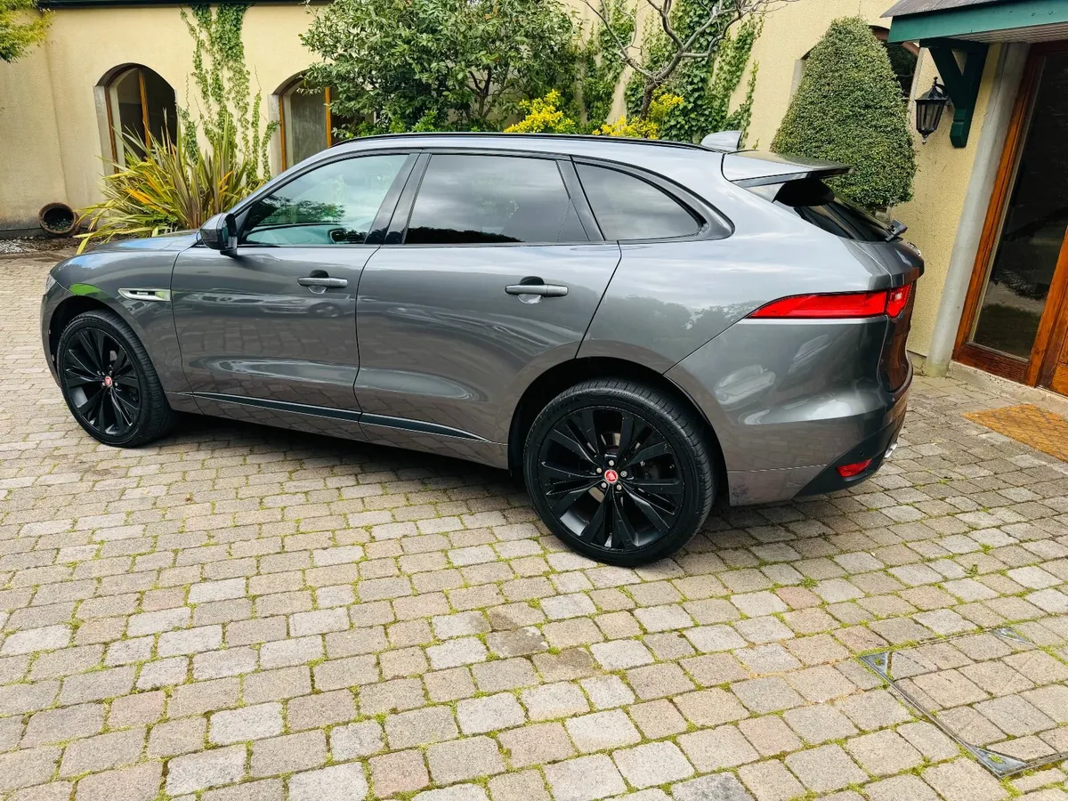2017 Jaquar F Pace R Sport Auto  MEGA SPEC NI JEEP - Image 2