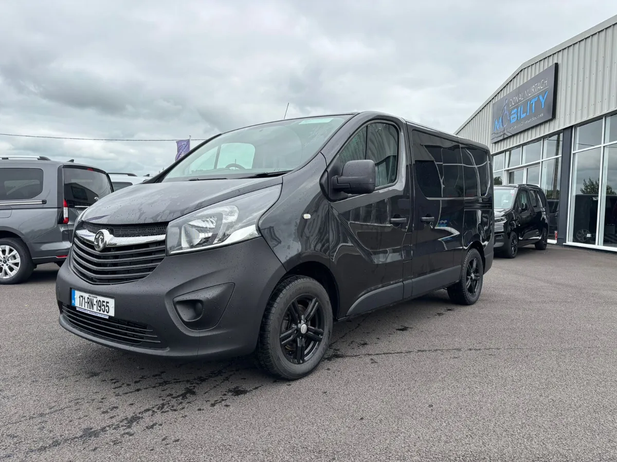 Vauxhall Vivaro  Wheelchair Accessible - Image 3
