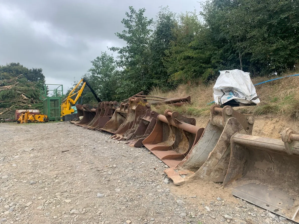 Buckets - Image 1