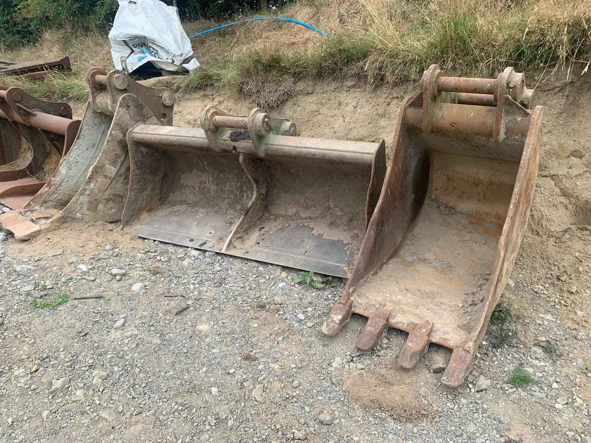 Buckets - Image 2