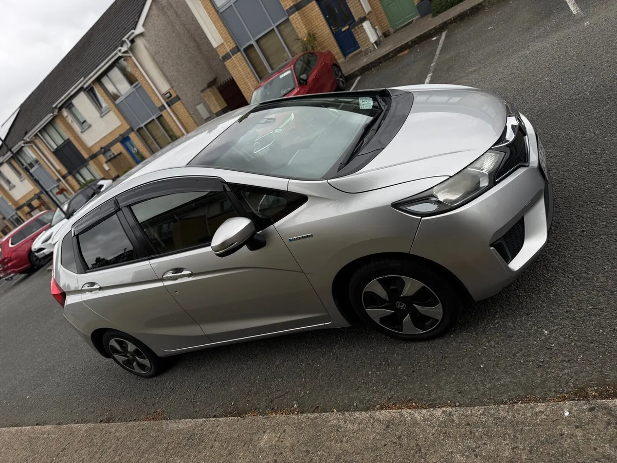 Honda fit 2016 - Image 3