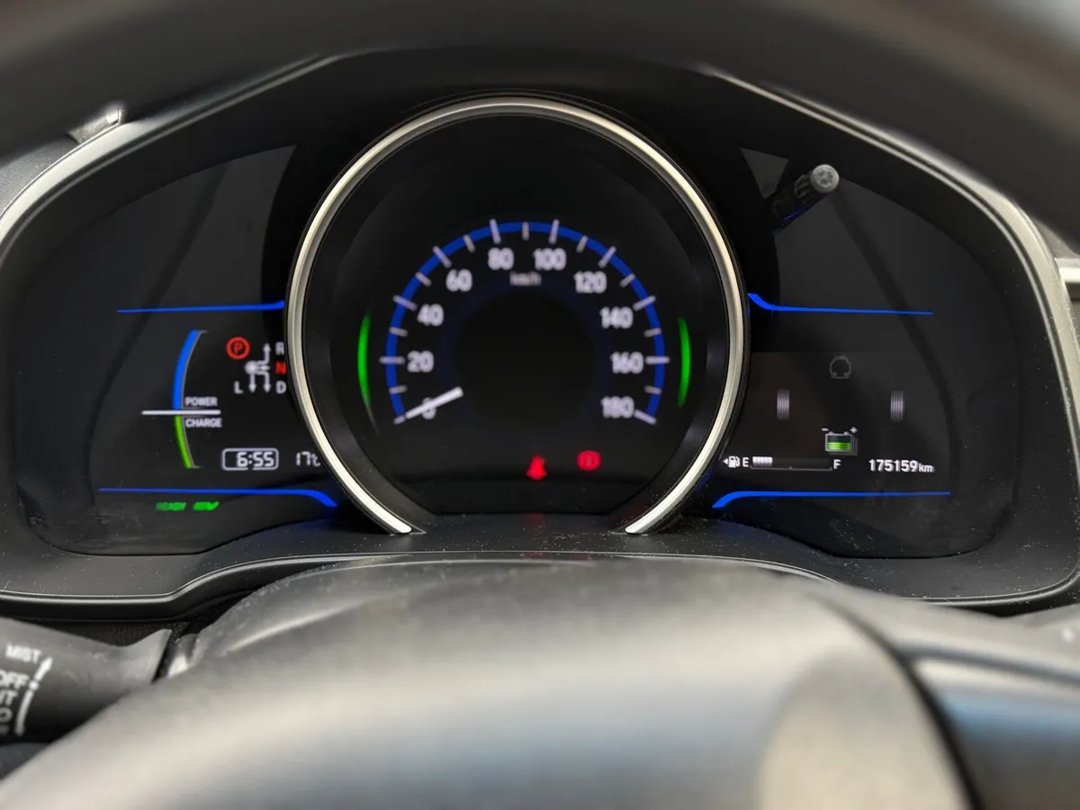 Honda fit 2016 - Image 4