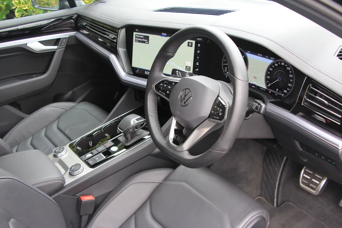 Touareg Black Ed * 286 bhp Tdi * 2 seat Commercial - Image 3