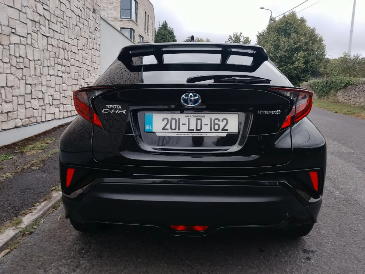Toyota C-HR 1.8 Hybrid Sport 4DR Auto - Image 4