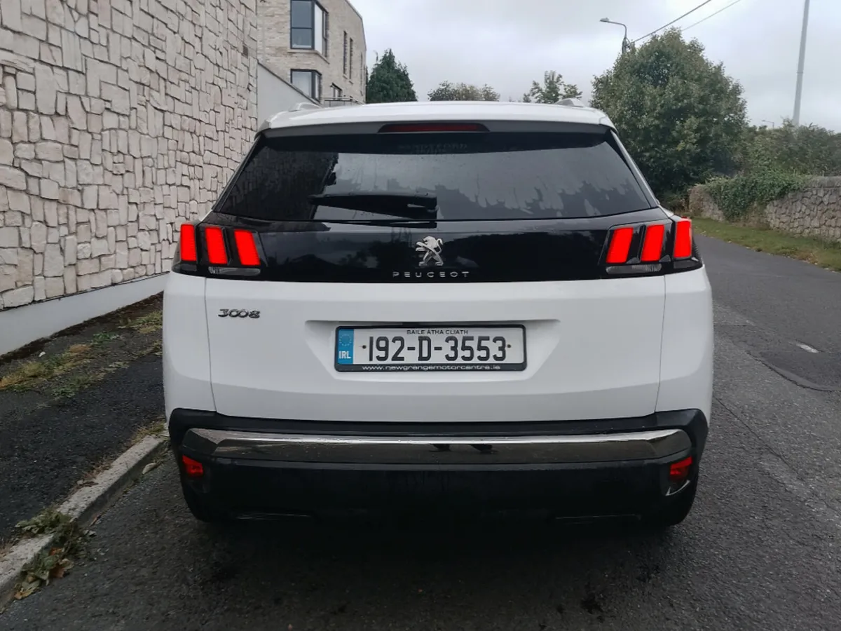 Peugeot 3008 Active 1.5 Blue HDI 130 6.2 4D - Image 4