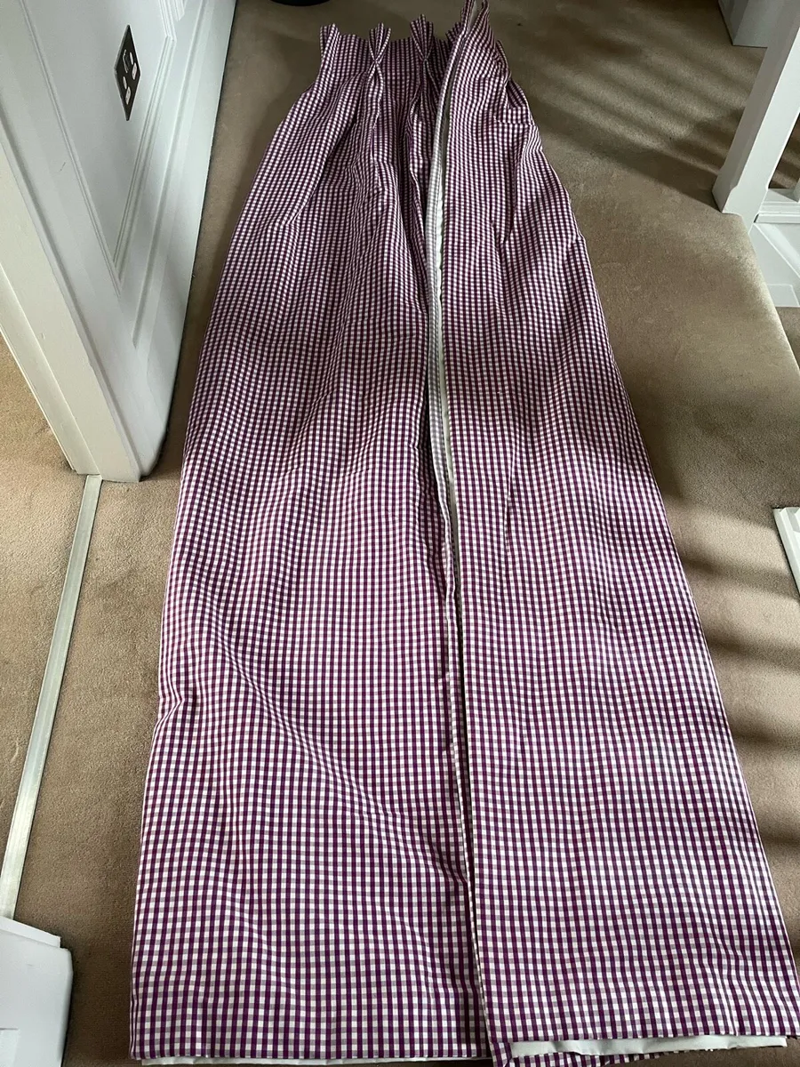 Curtains - Image 1
