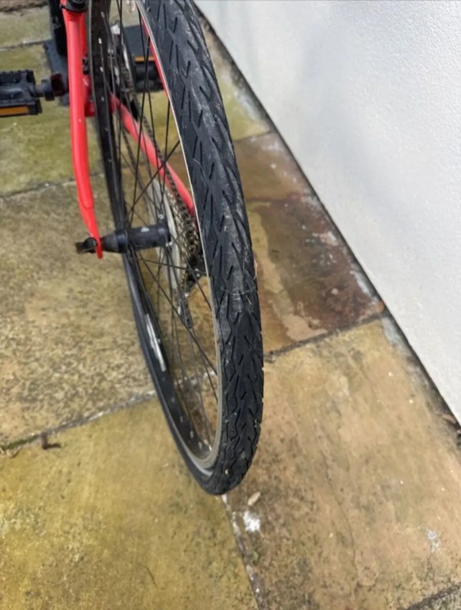 MARIN LARKSPUR CS3 HYBRID BICYCLE - Image 4