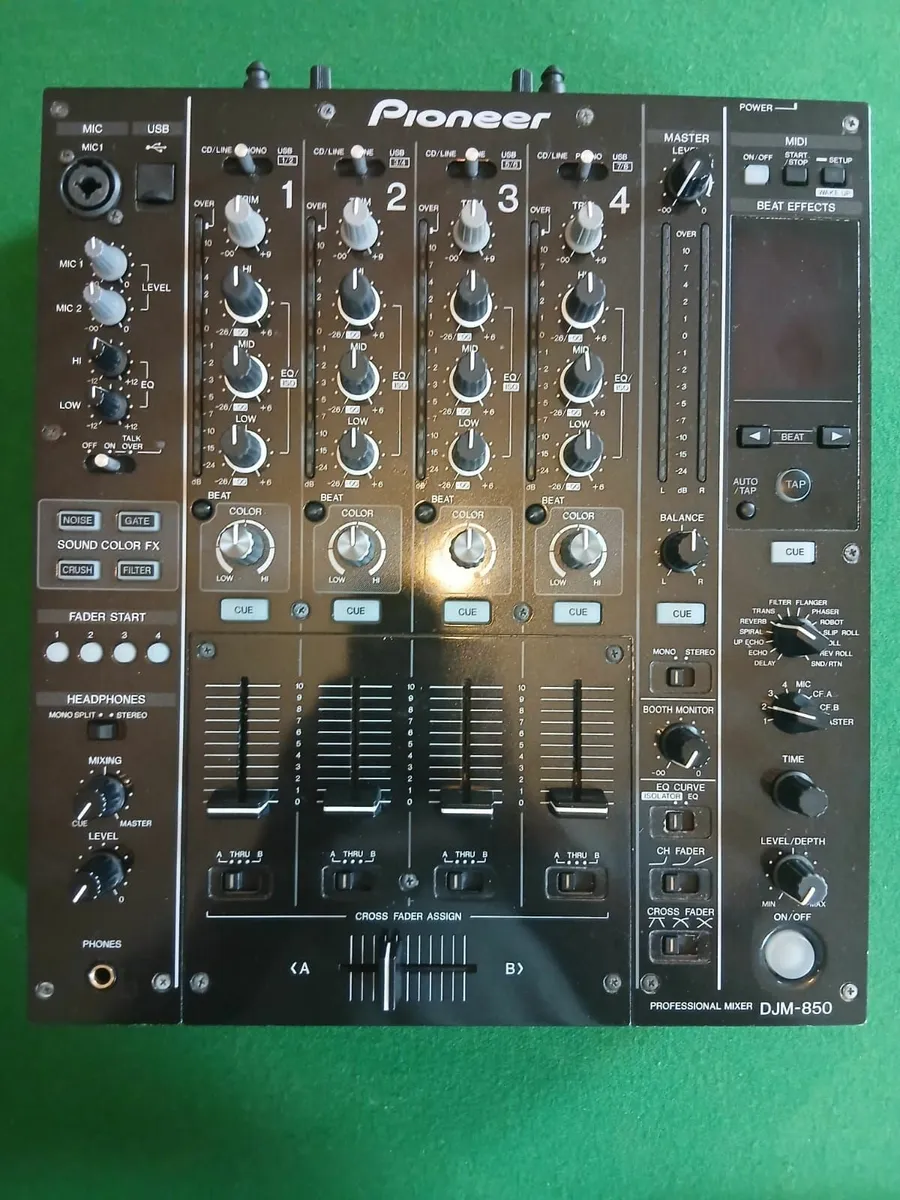 Pioneer DJM 850 - Image 1