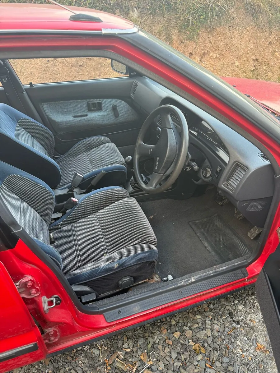 Toyota sprinter - Image 4
