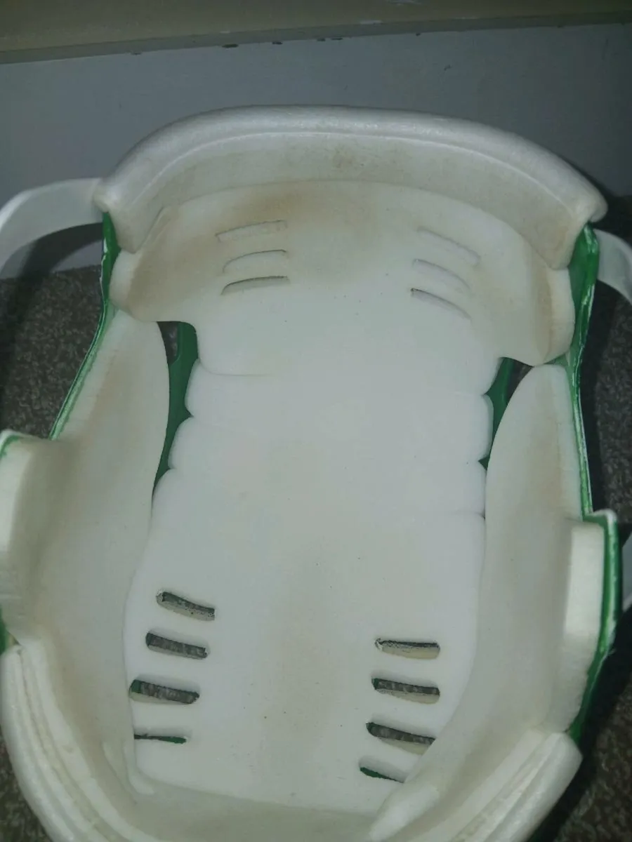 Mycro hurling helmet - Image 4