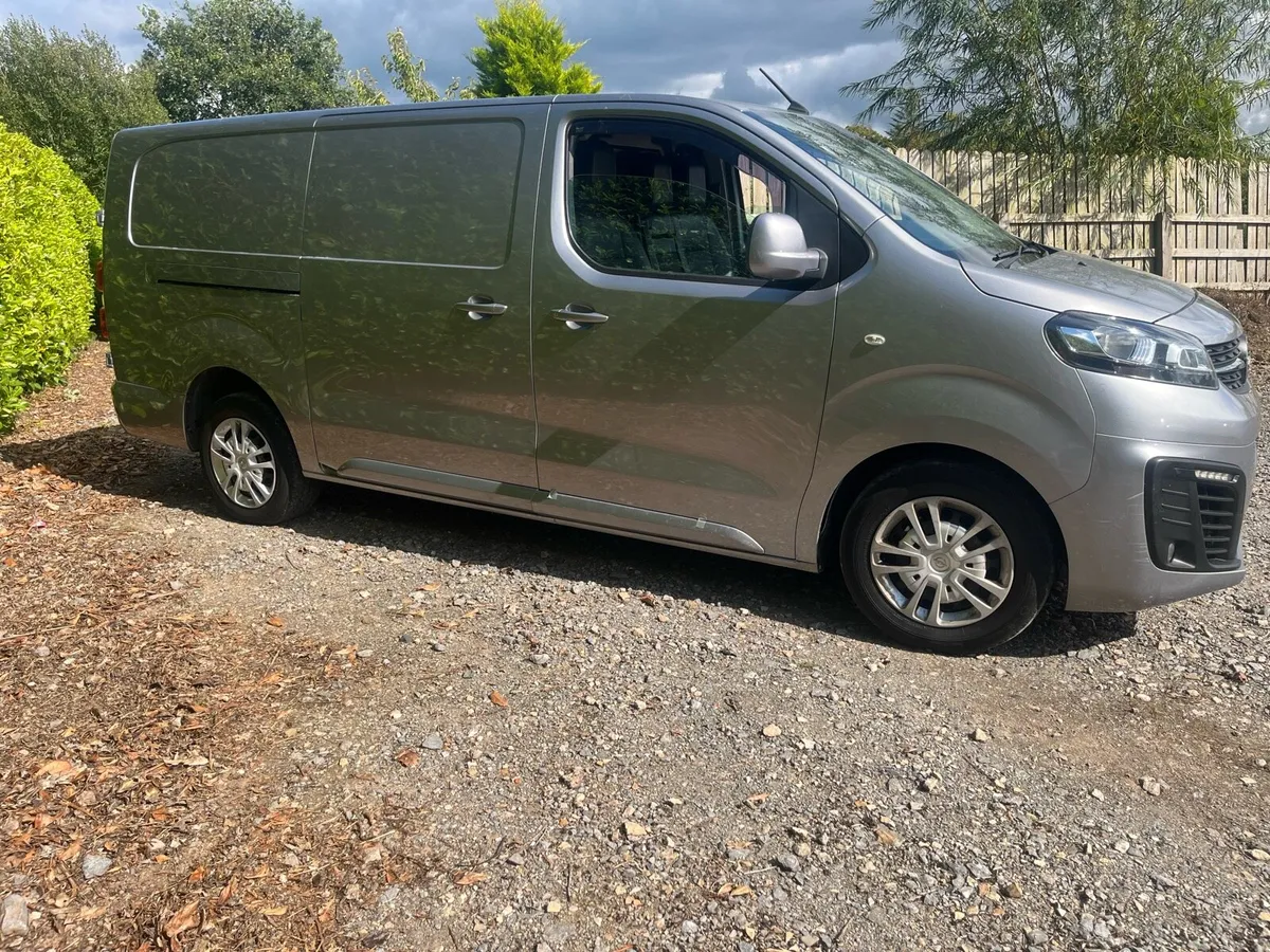 202 Opel Vivaro LWB 2.0 Diesel - Image 3