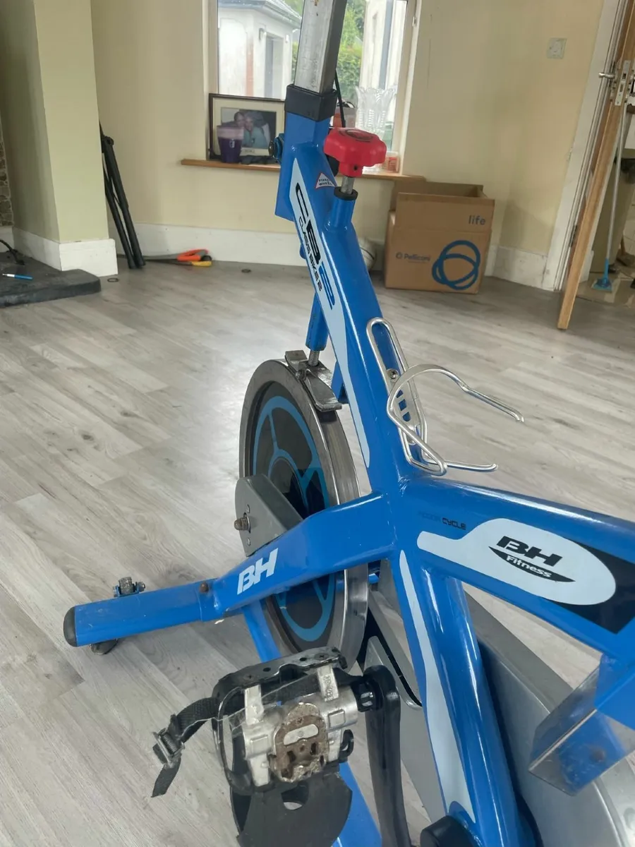 Spinning bike - Image 2