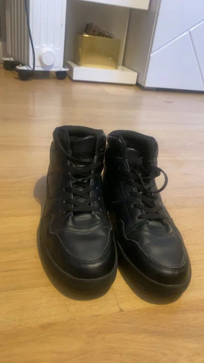 Footwear - Image 2