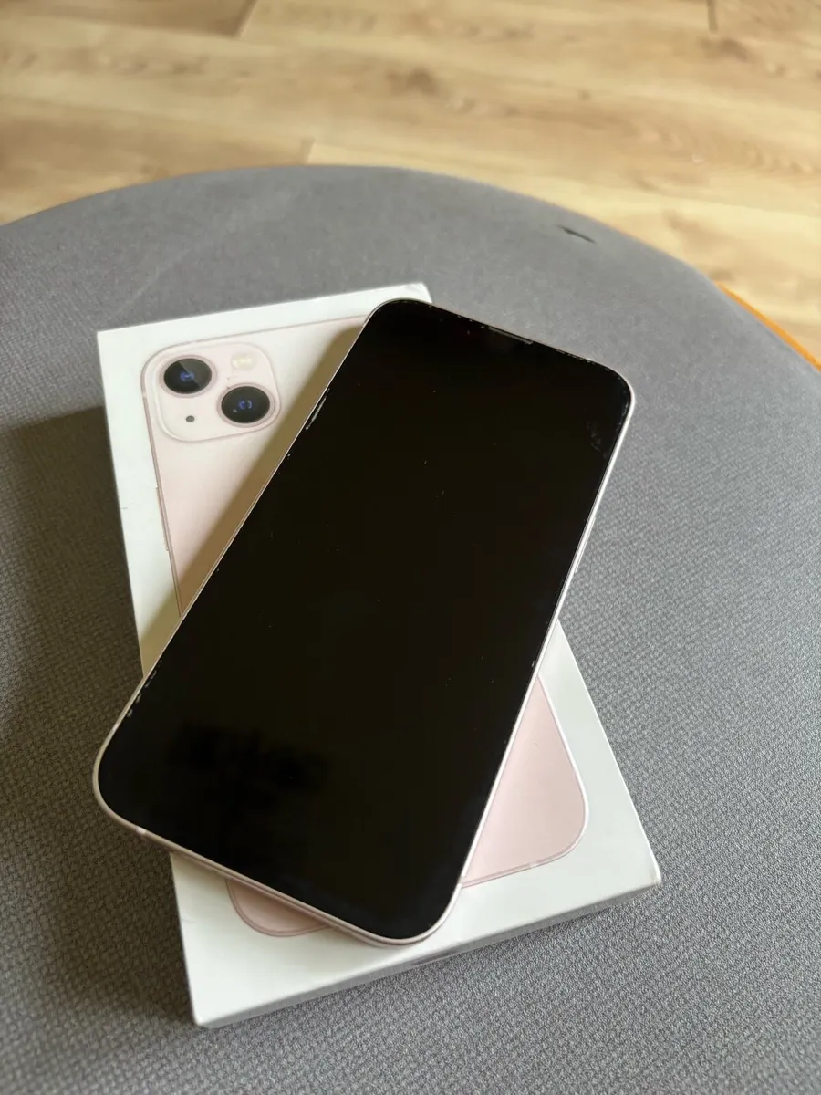 iPhone 13 - Image 1
