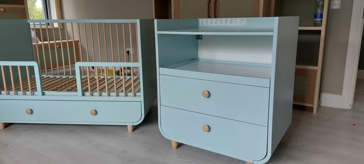 Cot bed and changing table set - Image 1