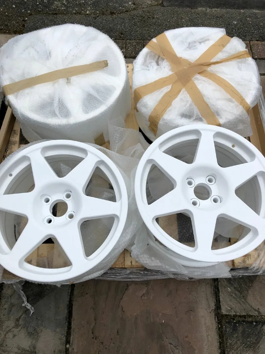 Escort WRC and Cosworth parts for sale - Image 2