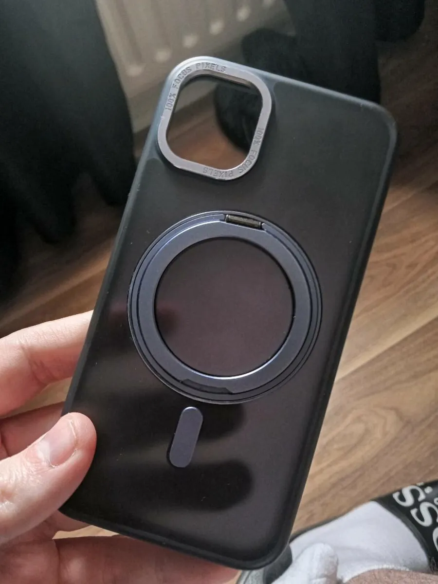 iPhone 11& iPhone 12 - Image 3