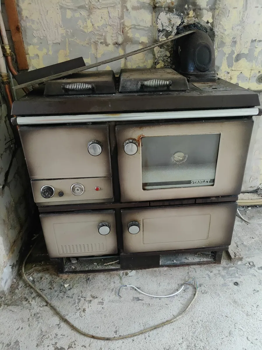 Stanley RANGE COOKER - Image 1