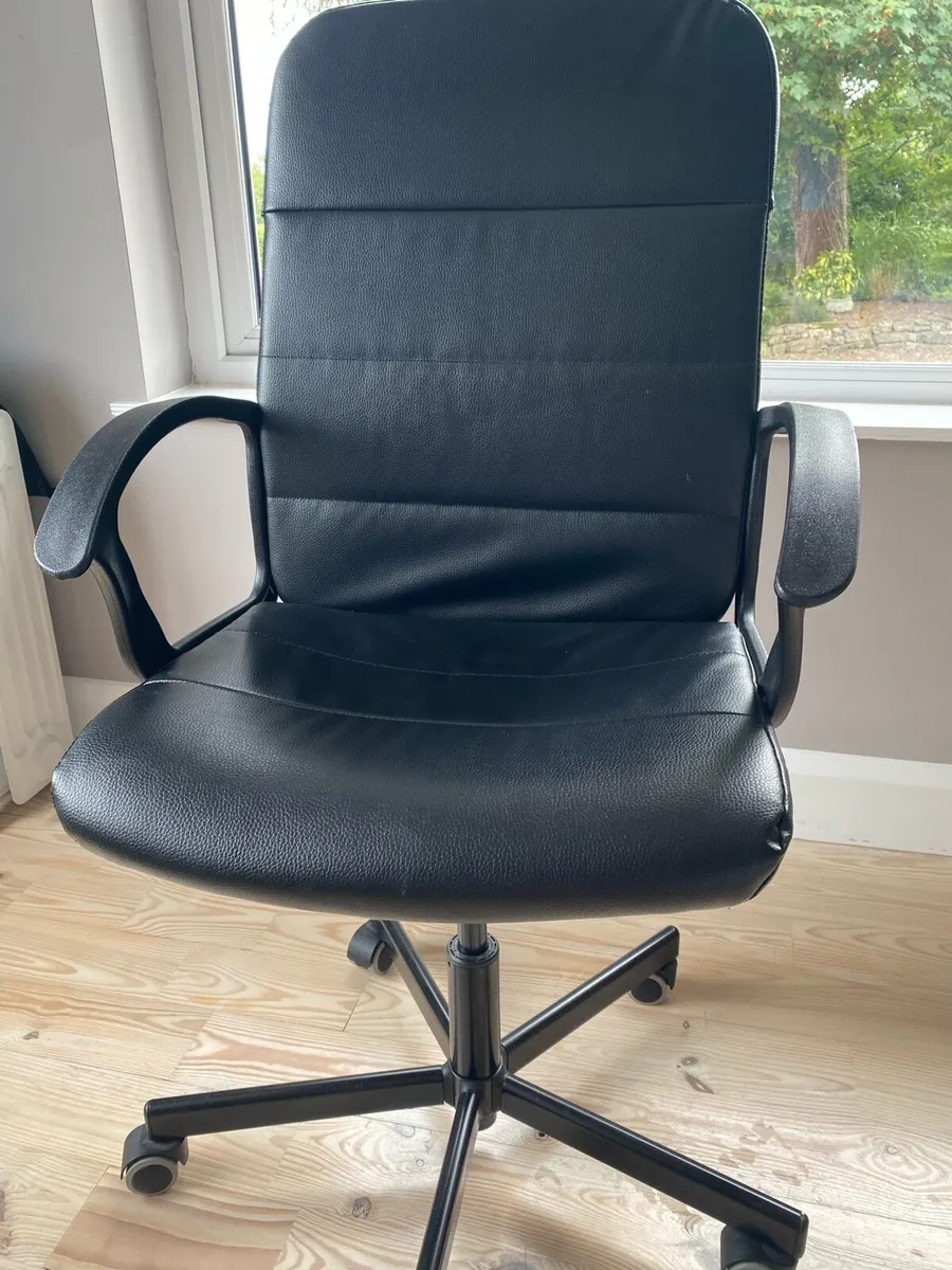 Office Chair - Image 1
