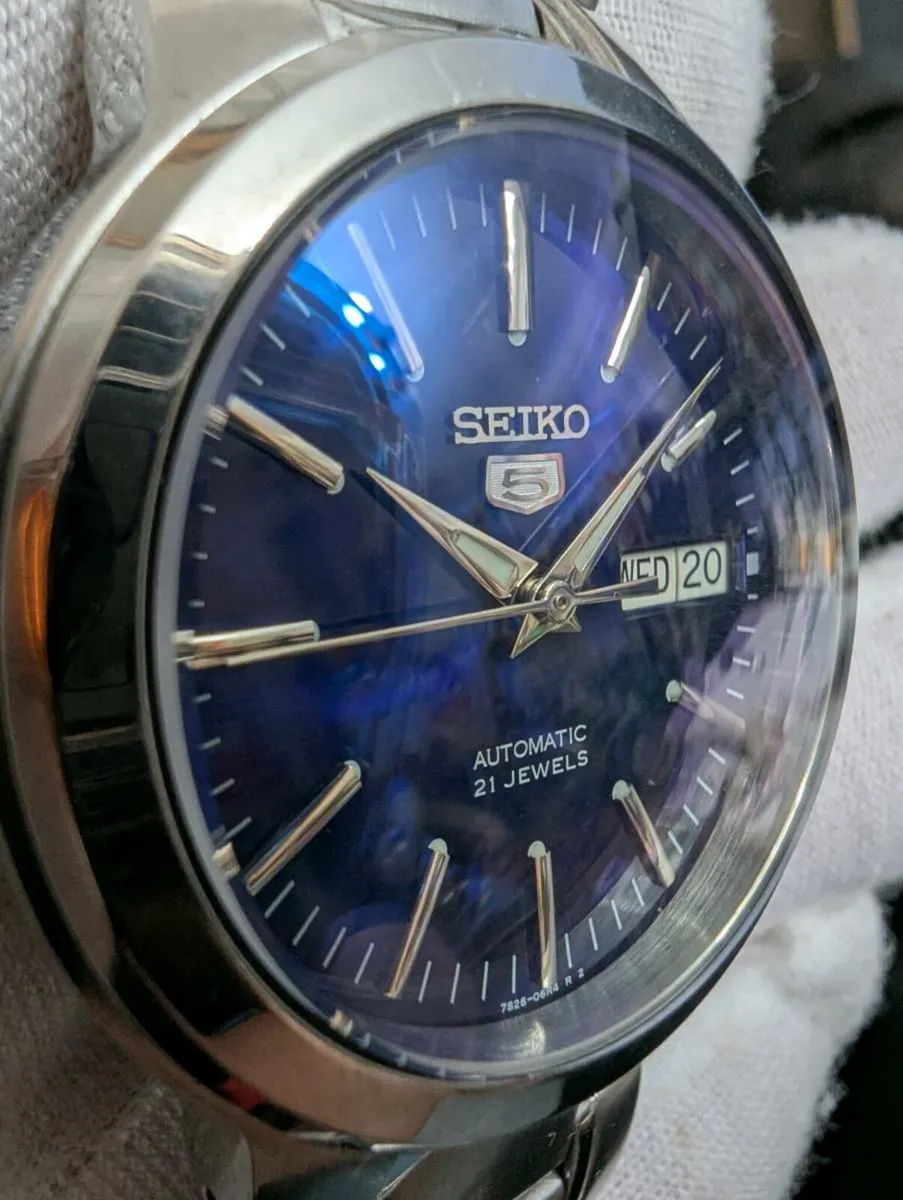 Seiko 5 sports automatic sapphire Crystal watch - Image 2