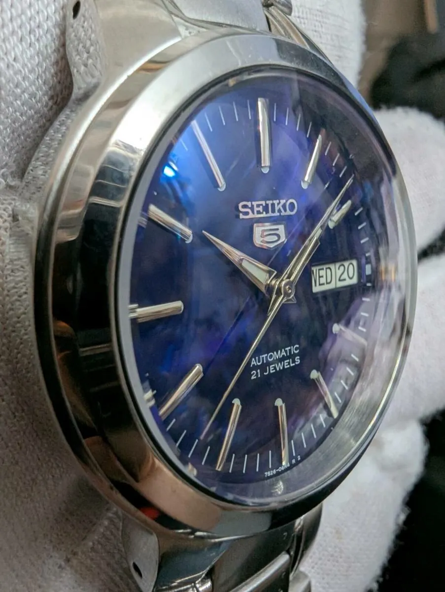 Seiko 5 sports automatic sapphire Crystal watch - Image 4